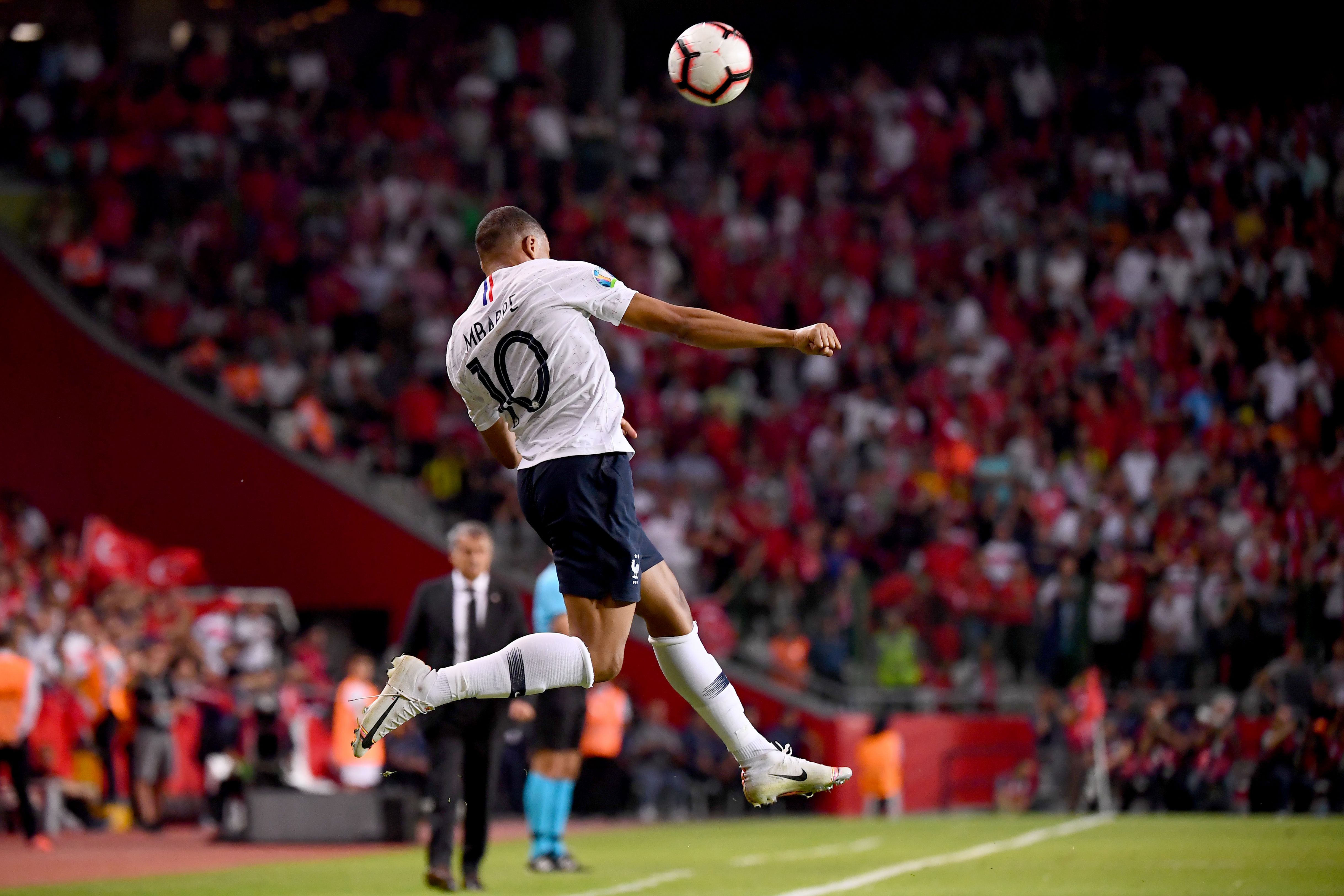 目前正徘徊 目前正徘徊