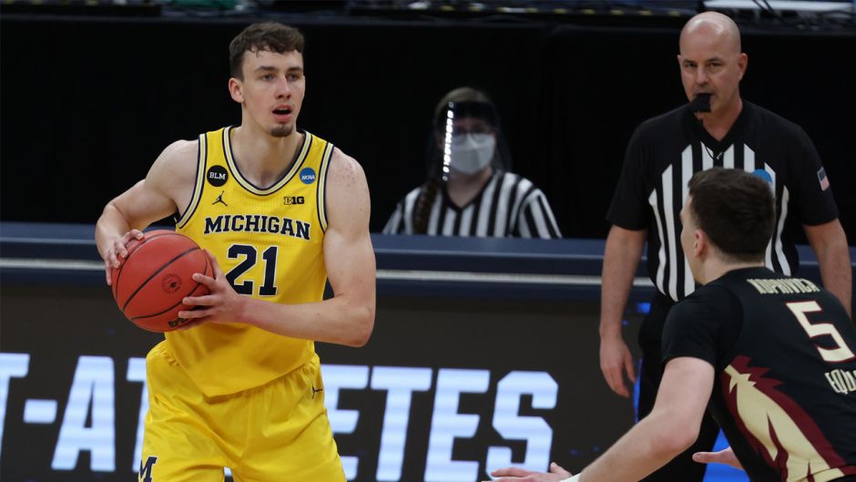 詹姆斯：本来想说什么已不重要 恭喜雷迪克收获赛季50胜闯入季后赛