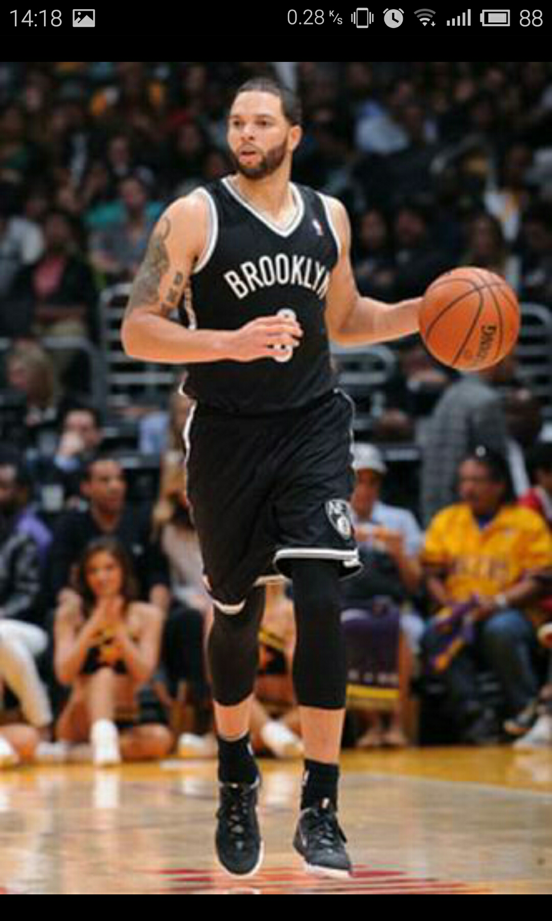 泰山队不容 泰山队不容