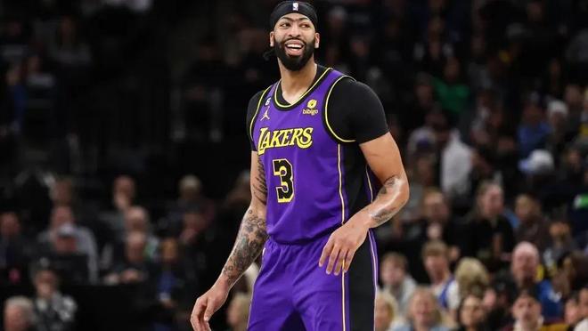 充满了悬念 充满了悬念