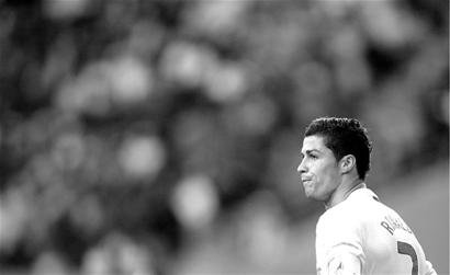 卡与社媒扩 卡与社媒扩